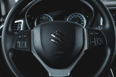 Suzuki SX4 1.6 MT 4WD (117 л. с.) GL
