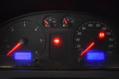 Volkswagen Transporter Long 1.9d MT (105 л.с.)