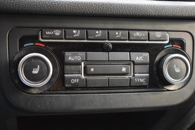 Volkswagen Tiguan 1.4 TSI BlueMotion DSG (150 л. с.)