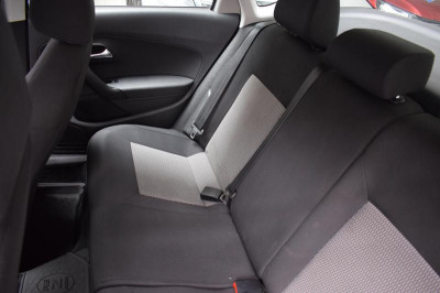 Volkswagen Polo 1.6 MT (105 л. с.)