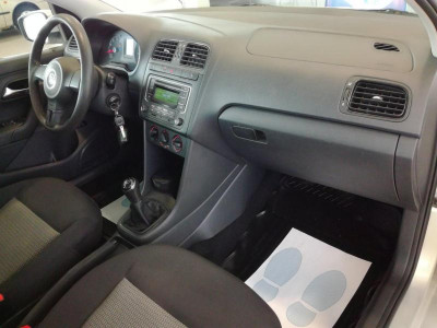 Volkswagen Polo 1.6 MT (105 л. с.)