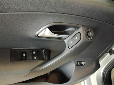Volkswagen Polo 1.6 MT (105 л. с.)