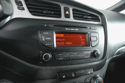 Kia Ceed 1.6 AT (129 л. с.)