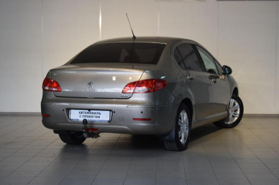 Peugeot 408 1.6 HDI MT (114 л. с.)