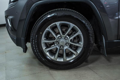 Jeep GRAND CHEROKEE 3.6 AT AWD (286 л. с.) Limited