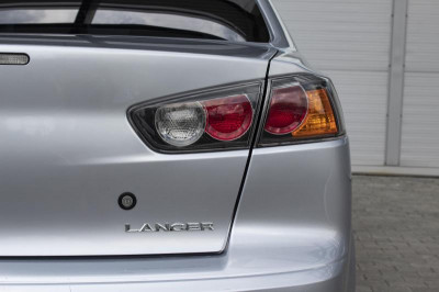 Mitsubishi Lancer 1.5 MT (109 л. с.)