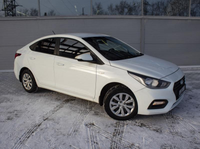 Hyundai Solaris 1.4 AT (100 л.с.)