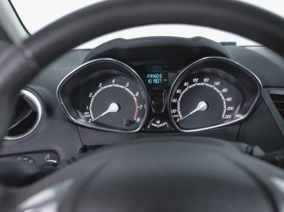 Ford Fiesta Седан 1.6 AT (105 л. с.)