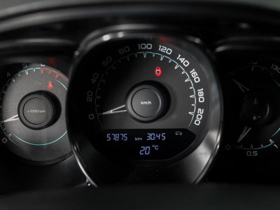 LADA Vesta 1.6 MT (106 л. с.)