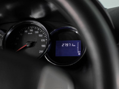 Nissan Terrano 2.0 AT AWD (143 л. с.)