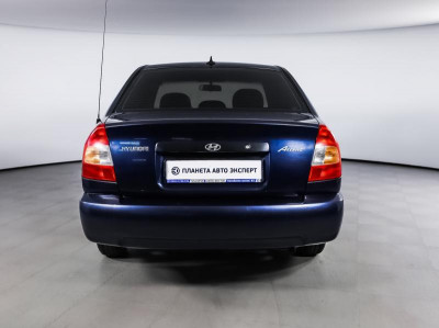 Hyundai Accent 1.5 MT (102 л. с.)