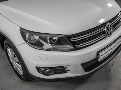 Volkswagen Tiguan 1.4 TSI BlueMotion MT (122 л. с.)