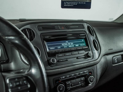Volkswagen Tiguan 2.0d AT (140 л.с.) 4WD
