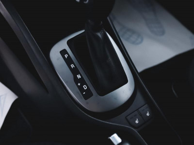 Kia Rio 1.6 AT (123 л. с.)