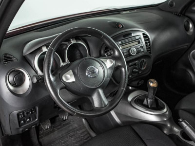 Nissan Juke 1.6 MT (94 л. с.)