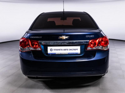 Chevrolet Cruze 1.6 MT (113 л.с.)