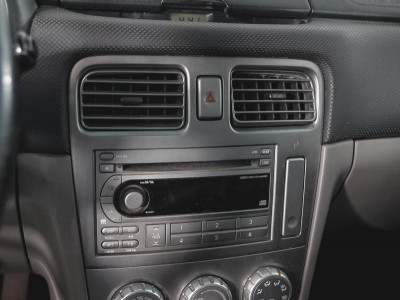 Subaru Forester 2.0X MT (158 л. с.)
