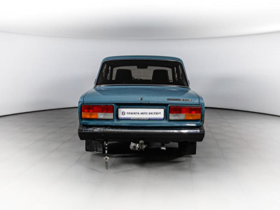 LADA 2107 1.6 MT (75 л. с.)