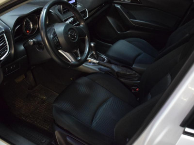 Mazda 3 1.5 SKYACTIV-G AT (120 л. с.)
