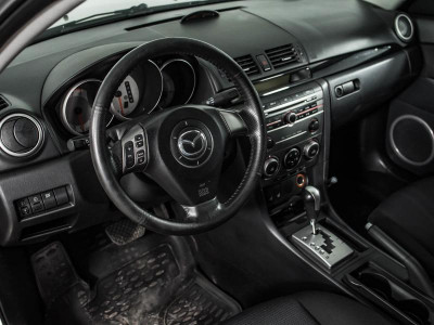 Mazda 3 1.6 AT (105 л. с.)