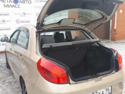 Chery Very 1.5 MT (109 л. с.)