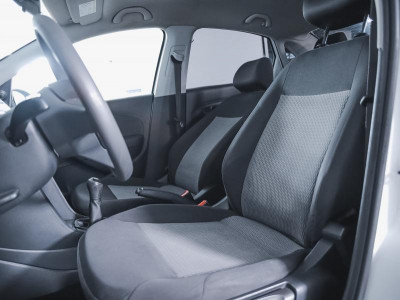 Volkswagen Polo 1.6 MT (85 л. с.)