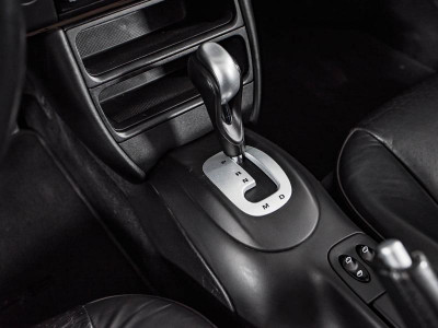 Porsche Boxster 2.7 AT (228 л.с.)