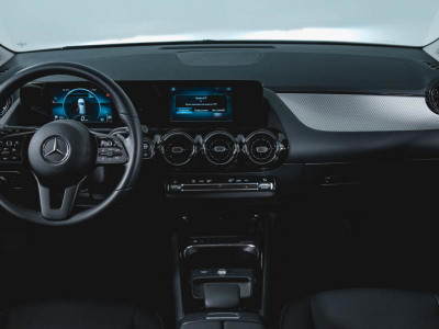 Mercedes-Benz B-Класс B 180 7G-DCT (136 л.с.)
