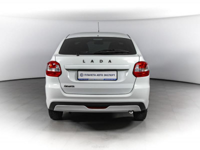 LADA Новая Granta хетчбэк 1.6 AT 16кл (98 л. с.)