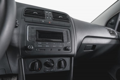 Volkswagen Polo 1.6 MPI MT (110 л. с.)