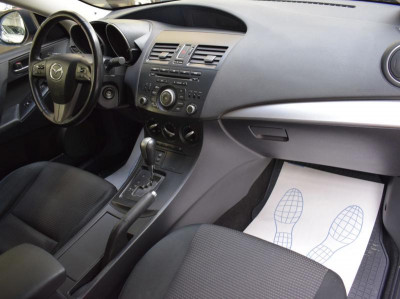 Mazda 3 1.6 MT (105 л. с.)