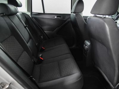 Volkswagen Tiguan 1.4 TSI BlueMotion MT (122 л. с.)