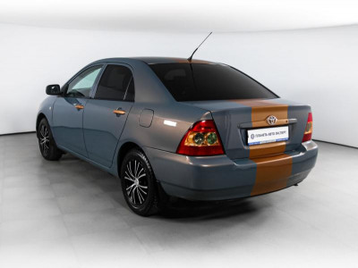 Toyota Corolla 1.6 MT (110 л. с.)