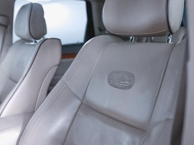 Jeep GRAND CHEROKEE 3.0d AT (241 л.с.) 4WD