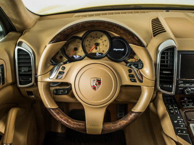 Porsche Cayenne S 4.8 Tiptronic AWD (400 л. с.)