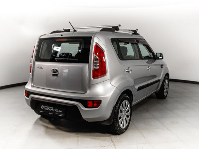 Kia Soul 1.6 AT (129 л. с.)