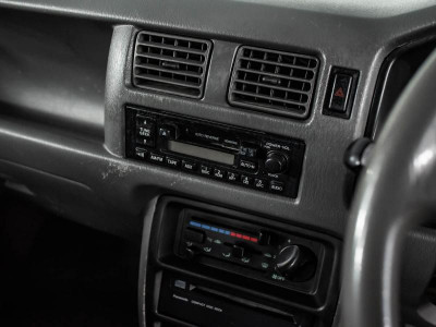 Mazda Demio 1.3 AT (83 л. с.)