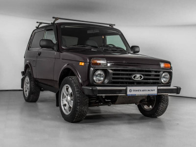 LADA 4x4 3 дв. 1.7 MT 8 кл. (Евро-4) (83 л. с.)