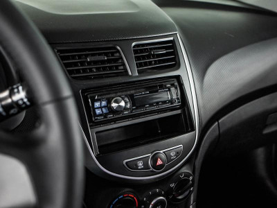 Hyundai Solaris 1.6 AT (123 л. с.)