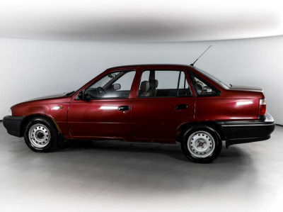 Daewoo Nexia 1.5 MT (85 л. с.)