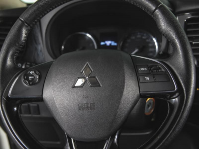 Mitsubishi Outlander 2.0 CVT 4WD (146 л. с.)
