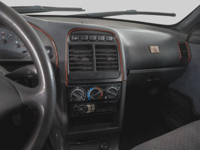 LADA 2112 1.6 MT (89 л. с.)