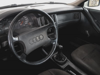 Audi 80 1.8 MT (75 л.с.) бензин