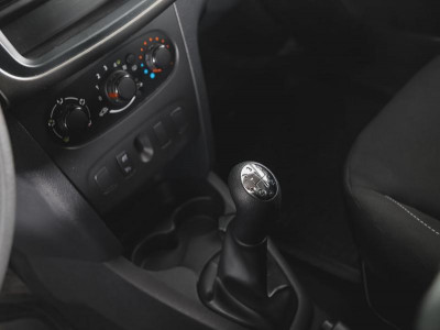 Renault Новый Sandero 1.6 MT (82 л.с.)