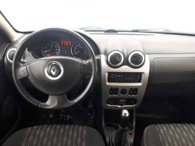 Renault Sandero 1.6 MT (84 л. с.)
