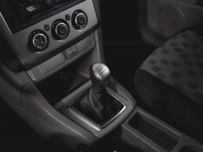 Ford Focus 1.6 MT (101 л. с.)