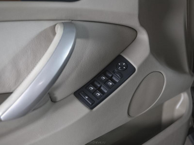BMW X5 3.0 AT (231 л.с.) 4WD