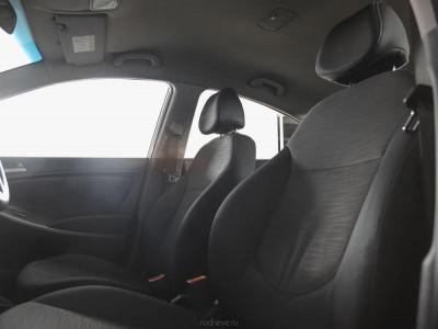Hyundai Solaris 1.6 AT (123 л. с.)