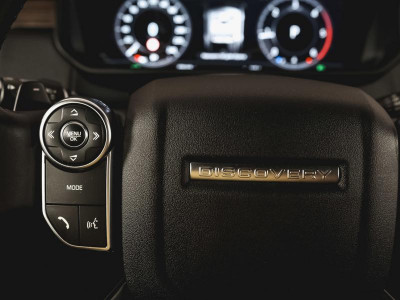 Land Rover Discovery 3.0 TDV6 AT 4WD (249 л.с.)