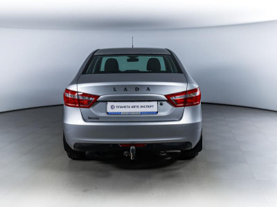 LADA Vesta 1.6 AMT (106 л. с.)